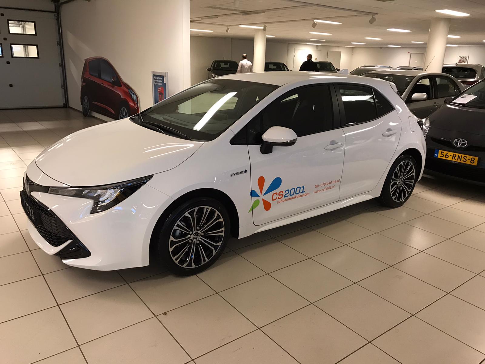 Auto belettering van CS 2001 B.V.