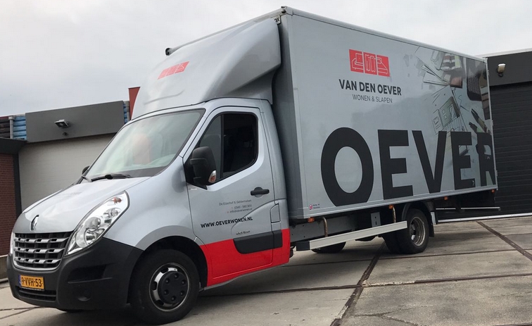 Oever bus belettering